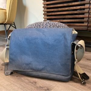Brooks Barbican blue canvas messenger bag 15”